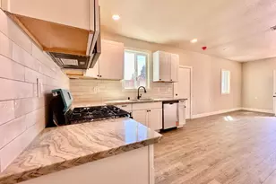 717 Parnell Ave, Turlock, CA 95380 - Photo 9