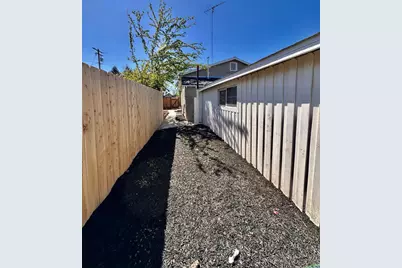 717 Parnell Avenue, Turlock, CA 95380 - Photo 25