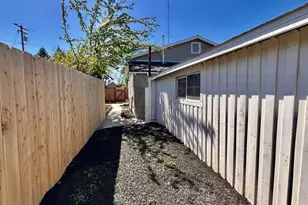 717 Parnell Ave, Turlock, CA 95380 - Photo 25