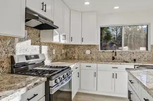 5481 Muskingham Way, Sacramento, CA 95823 - Photo 13