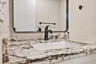 5481 Muskingham Way, Sacramento, CA 95823 - Photo 21