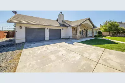 10324 Rio Sombra Court, Oakdale, CA 95361 - Photo 3