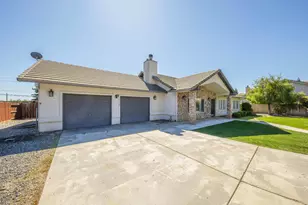 10324 Rio Sombra Ct, Oakdale, CA 95361 - Photo 3