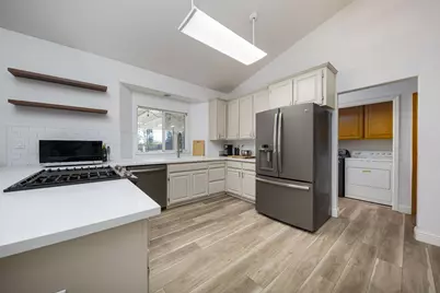 10324 Rio Sombra Court, Oakdale, CA 95361 - Photo 19