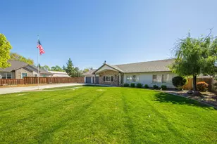 10324 Rio Sombra Ct, Oakdale, CA 95361 - Photo 5