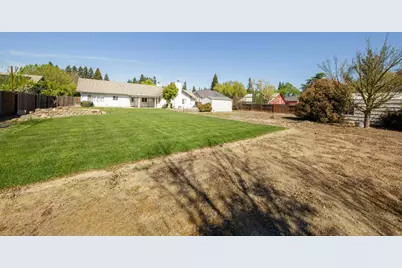 10324 Rio Sombra Court, Oakdale, CA 95361 - Photo 47