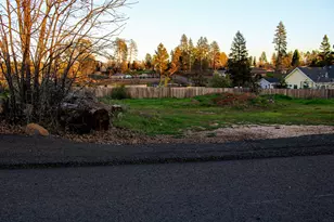 5894 Maxwell Dr, Paradise, CA 95969 - Photo 1