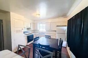 220 E Elm St, Lodi, CA 95240 - Photo 5