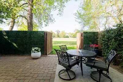 2672 Rio Bravo Circle, Sacramento, CA 95826 - Photo 25