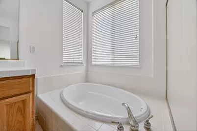 9953 W Taron Drive, Elk Grove, CA 95757 - Photo 29