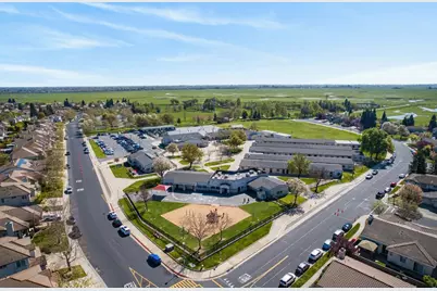 9953 W Taron Drive, Elk Grove, CA 95757 - Photo 47