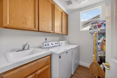 9953 W Taron Drive, Elk Grove, CA 95757 - Photo 23