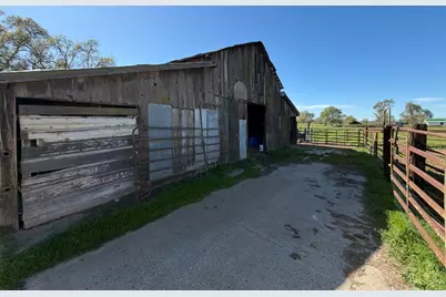 8960 Dillard Road, Wilton, CA 95693 - Photo 23