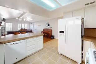 1098 Gilliland Dr, Yuba City, CA 95991 - Photo 19