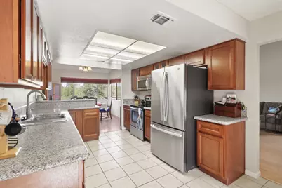 2544 Rio Bravo Circle, Sacramento, CA 95826 - Photo 17