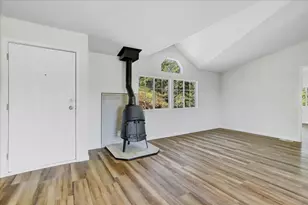 21525 Oxnard Ct, Grass Valley, CA 95949 - Photo 23