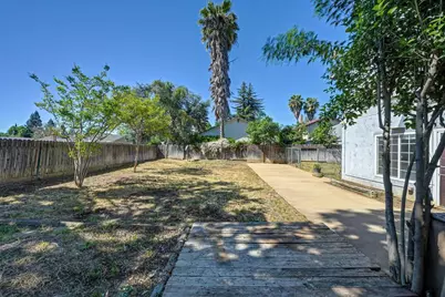 8954 Park Trail Drive, Elk Grove, CA 95624 - Photo 65