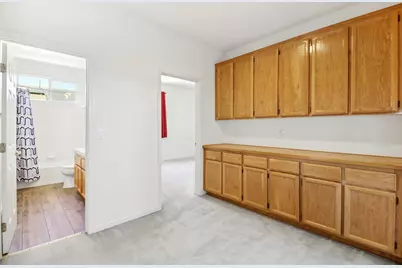 9465 Mainline Drive, Elk Grove, CA 95624 - Photo 29