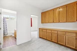 9465 Mainline Dr, Elk Grove, CA 95624 - Photo 29