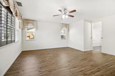 9465 Mainline Drive, Elk Grove, CA 95624 - Photo 23