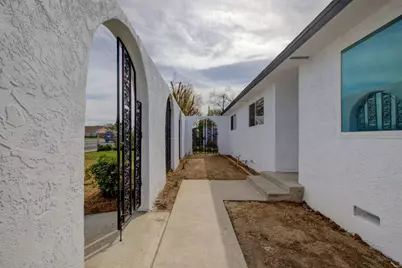 1111 Richland Avenue, Modesto, CA 95351 - Photo 3