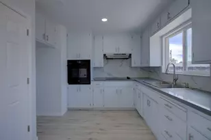 1111 Richland Ave, Modesto, CA 95351 - Photo 9