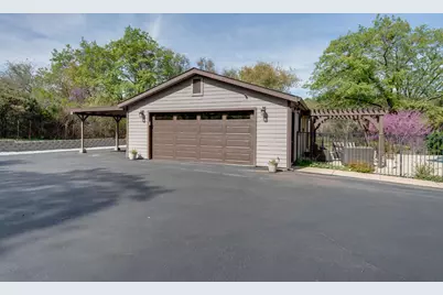 2015 Beaux Chenes Court, Shingle Springs, CA 95682 - Photo 35