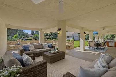 2394 E South Bear Creek Drive, Merced, CA 95340 - Photo 11