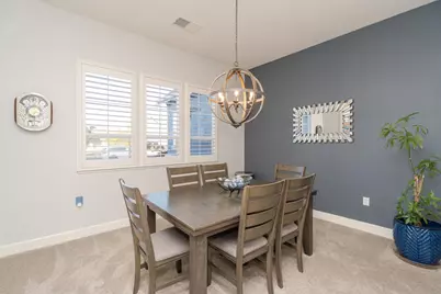 425 Rockcliff Court, Roseville, CA 95747 - Photo 5