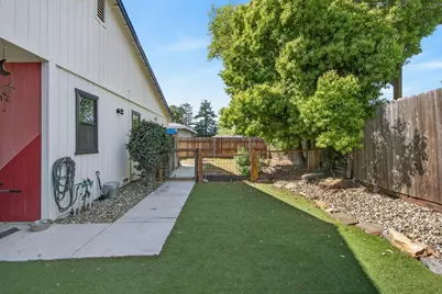 210 Baldwin Avenue, Roseville, CA 95678 - Photo 35