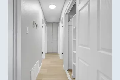 4448 Durer Parkway, Sacramento, CA 95823 - Photo 9