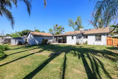 1424 W Roseburg Avenue, Modesto, CA 95350 - Photo 49