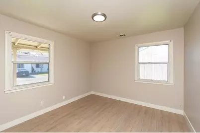 2324 N Edison Ave, Sacramento, CA 95821 - Photo 13
