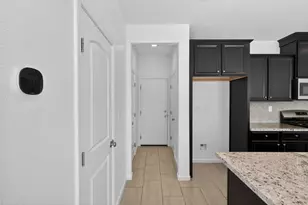 9058 Albarino Way, Sacramento, CA 95829 - Photo 21