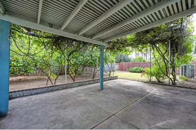 9088 Bramble Trail Way, Sacramento, CA 95826 - Photo 27