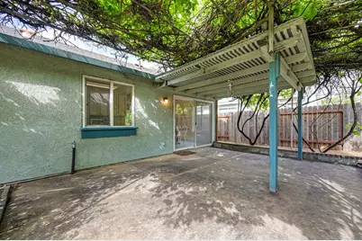 9088 Bramble Trail Way, Sacramento, CA 95826 - Photo 19
