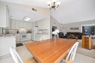 9088 Bramble Trail Way, Sacramento, CA 95826 - Photo 7