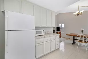 9088 Bramble Trail Way, Sacramento, CA 95826 - Photo 5