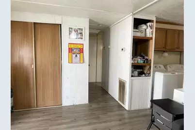 Red Bud Lane, Sacramento, CA 95828 - Photo 9