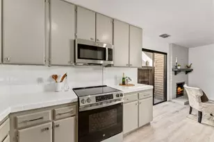 5350 Terrace Oak Cir, Fair Oaks, CA 95628 - Photo 13