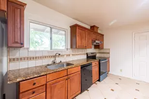 1152 Greenhills Rd, Sacramento, CA 95864 - Photo 9