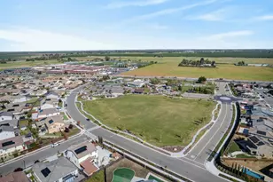 395 Sunol St, Lathrop, CA 95330 - Photo 55