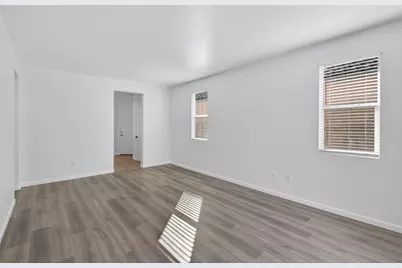 7426 Sun Reign Lane, Sacramento, CA 95823 - Photo 19