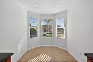 7426 Sun Reign Ln, Sacramento, CA 95823 - Photo 9