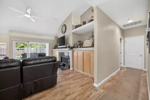 9089 Quail Terrace Way, Elk Grove, CA 95624 - Photo 11