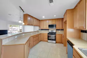 1906 15th St, Olivehurst, CA 95961 - Photo 9