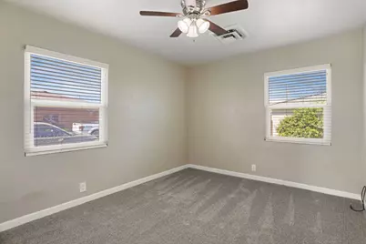 825 W Center Street, Manteca, CA 95337 - Photo 17