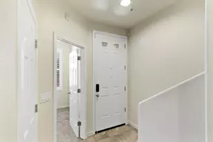 8430 Crystal Walk Cir, Elk Grove, CA 95758 - Photo 7