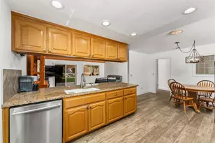 1520 Crestmont Oak Dr, Roseville, CA 95661 - Photo 21