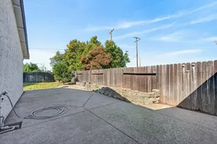 7323 Carriage Dr, Citrus Heights, CA 95621 - Photo 29